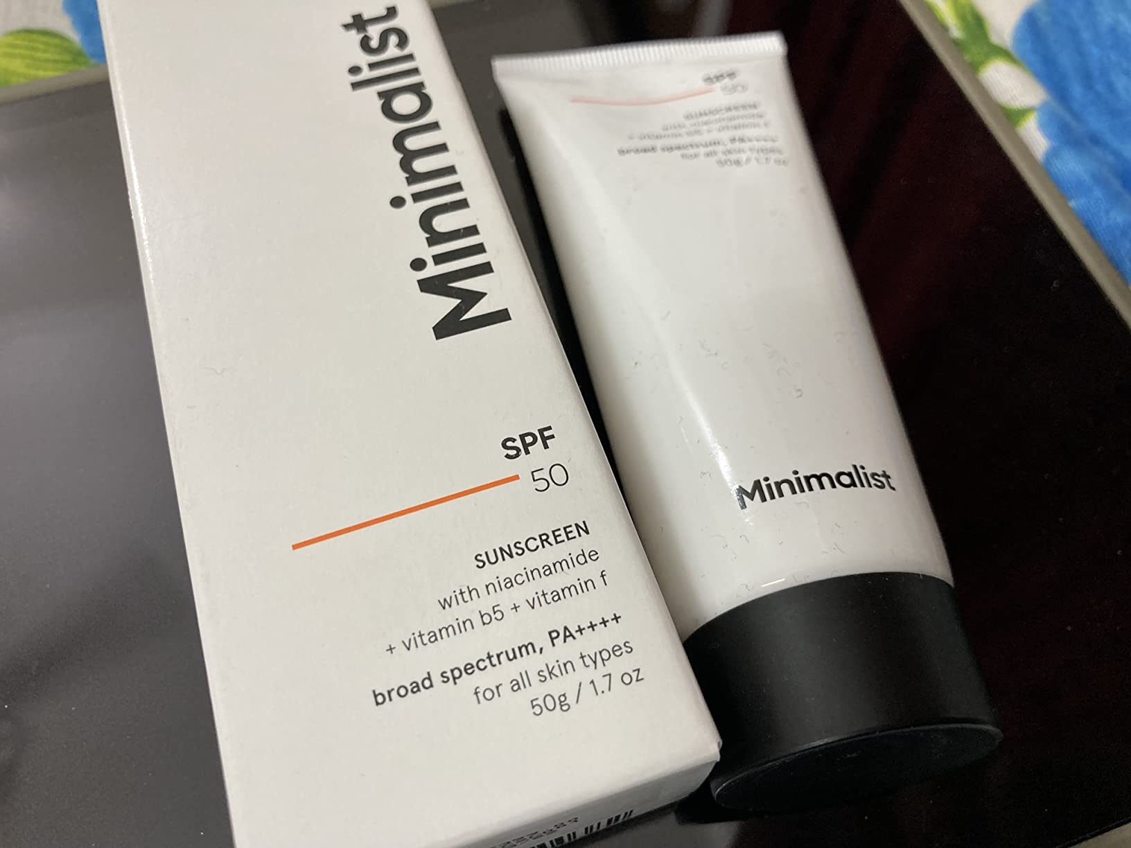 Minimalist sunscreen SPF 50