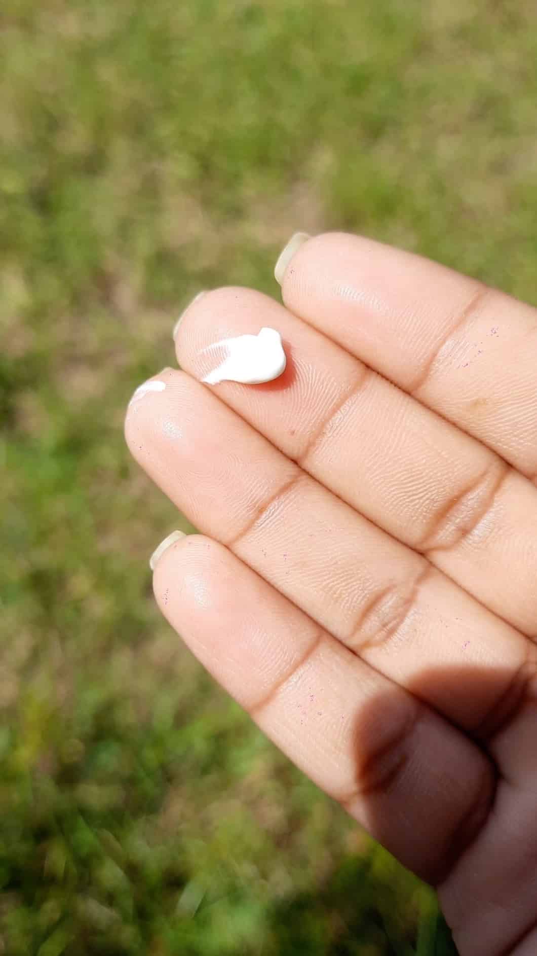 Texture and Colour of Sunscreen.